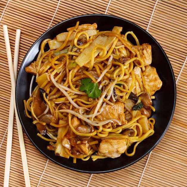 Nouilles sautées au poulet